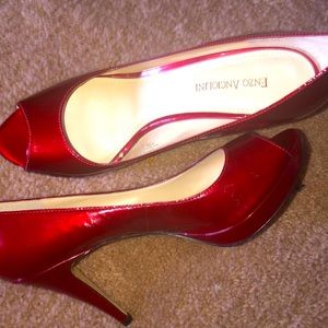 Bring the rose out of her